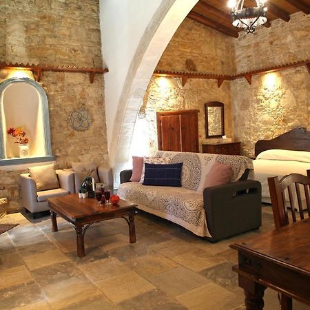 Hotel Agrovino Lofou Esterno foto