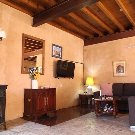 Hotel Agrovino Lofou Esterno foto