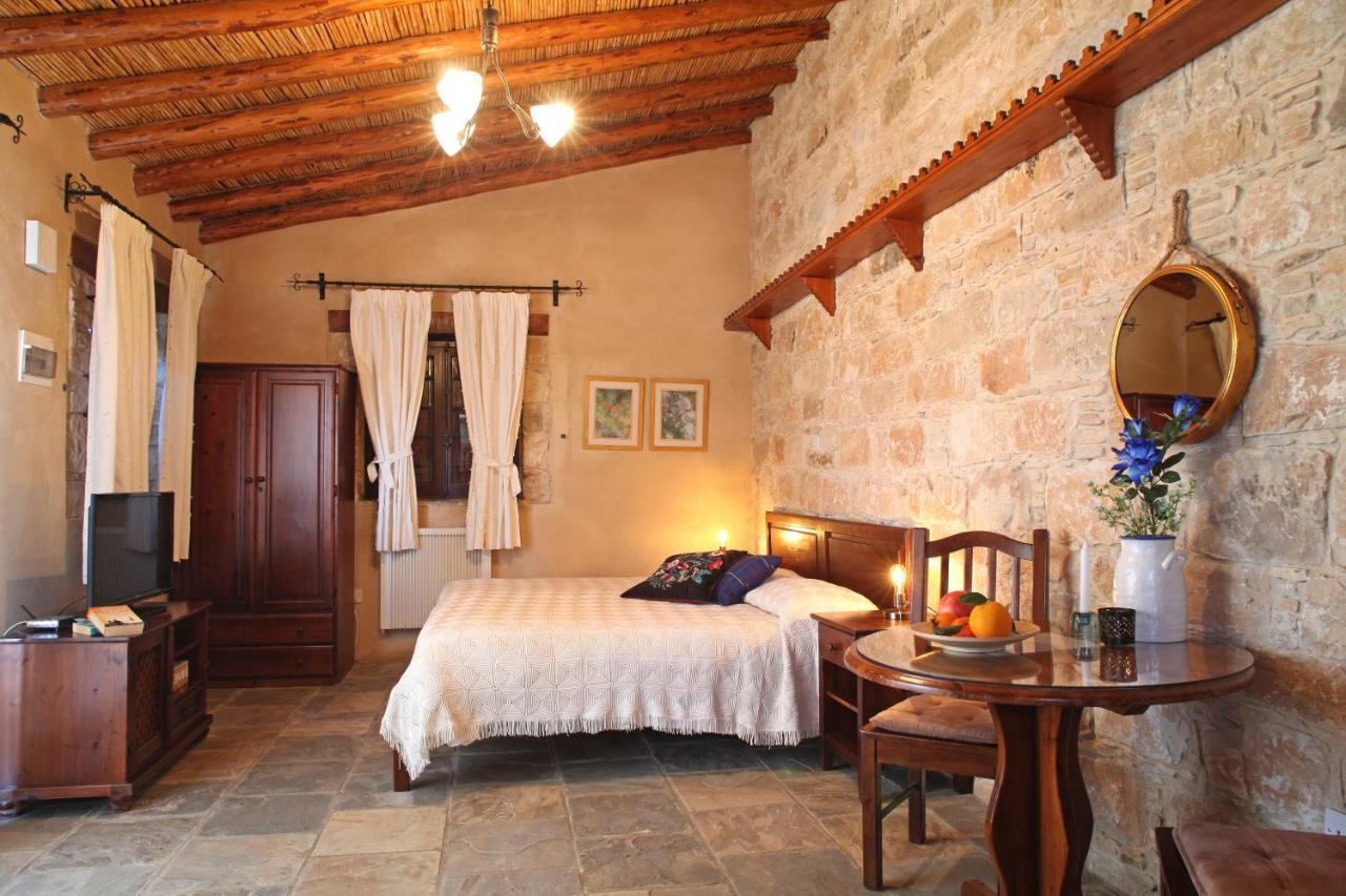 Hotel Agrovino Lofou Esterno foto