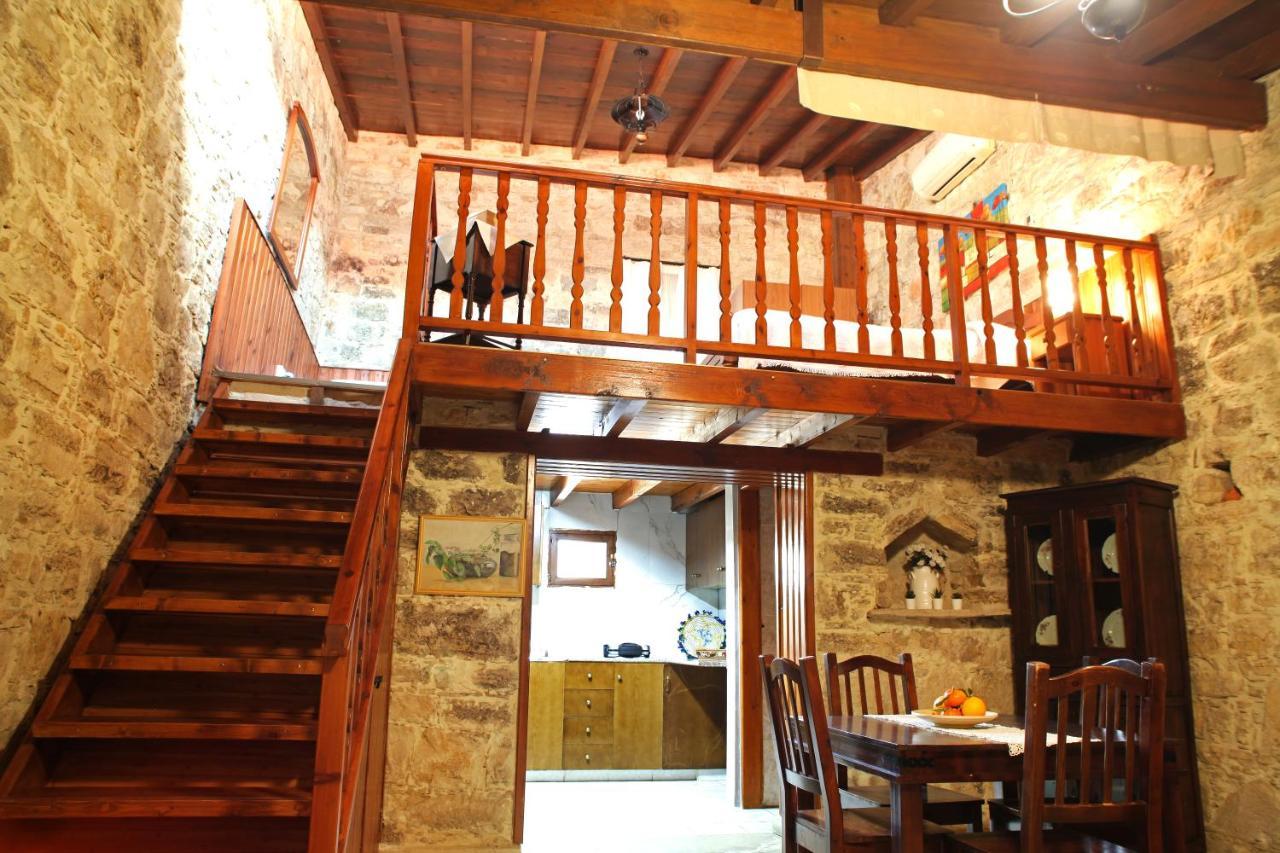 Hotel Agrovino Lofou Esterno foto