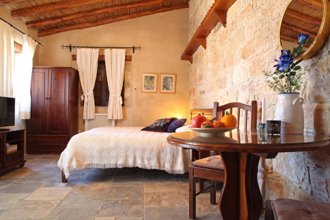Hotel Agrovino Lofou Esterno foto
