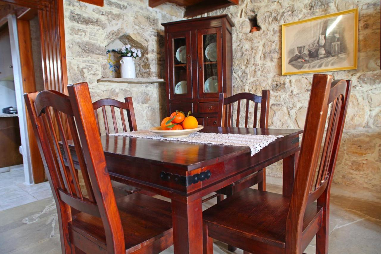 Hotel Agrovino Lofou Esterno foto