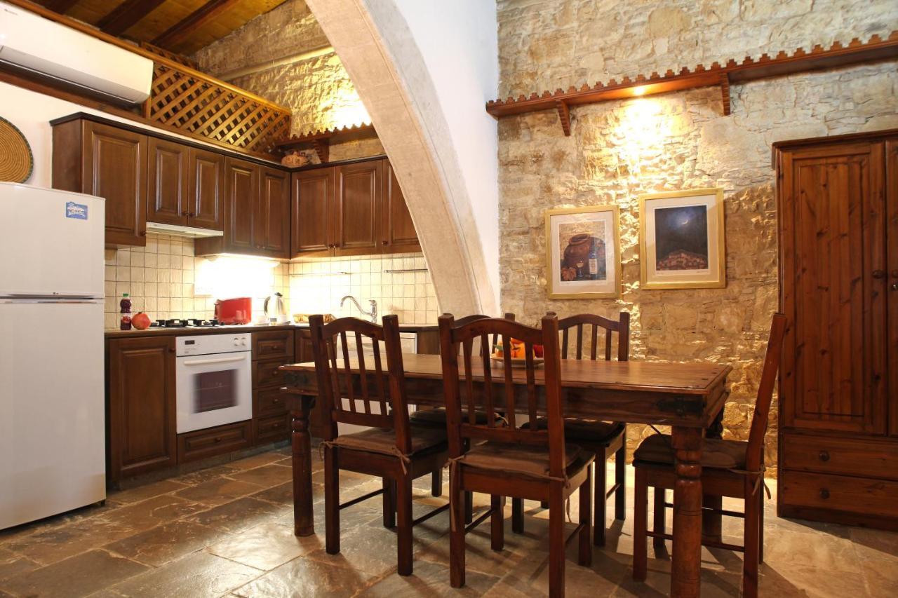 Hotel Agrovino Lofou Esterno foto