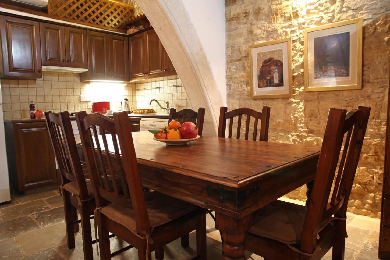 Hotel Agrovino Lofou Esterno foto
