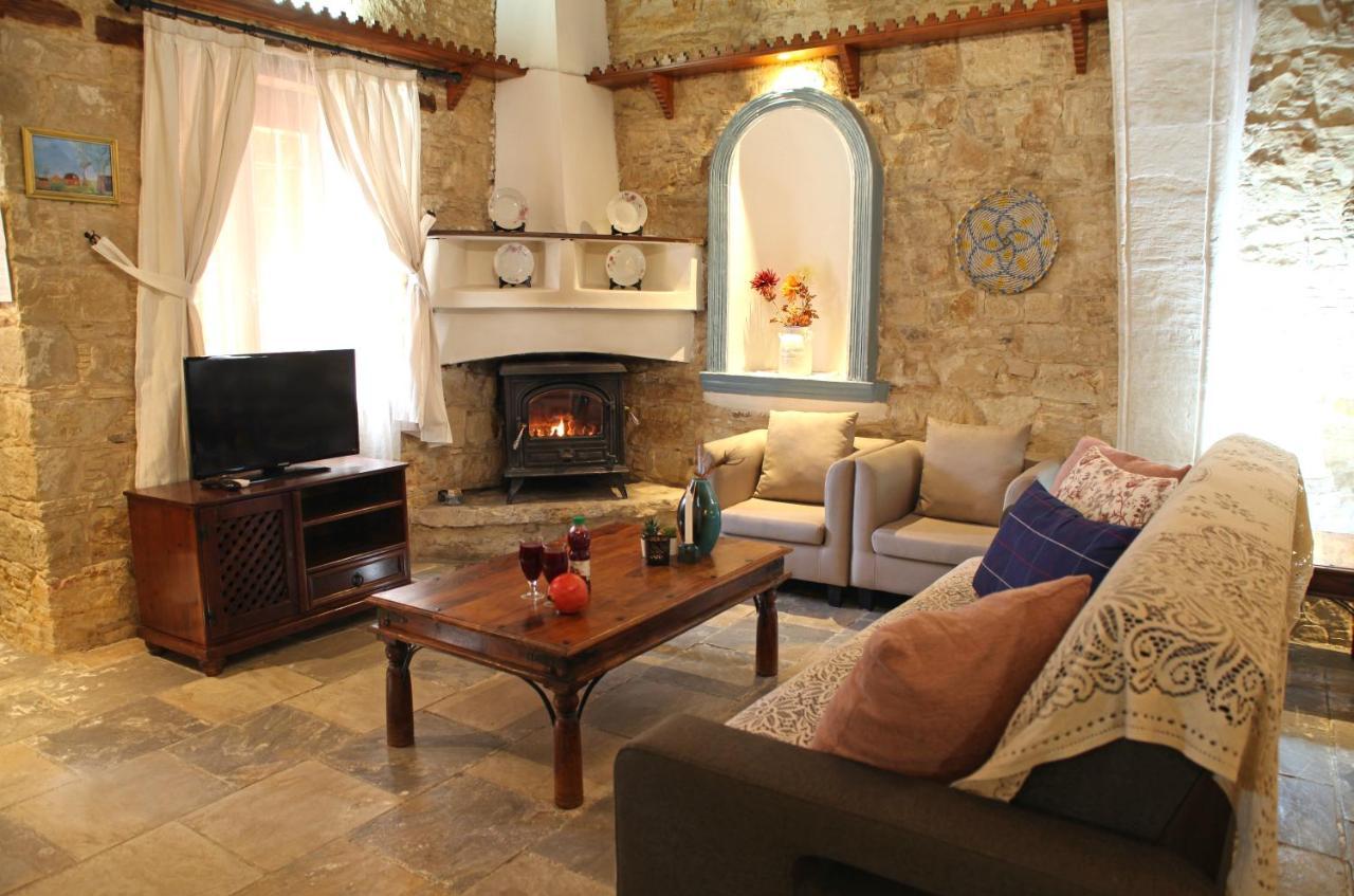 Hotel Agrovino Lofou Esterno foto