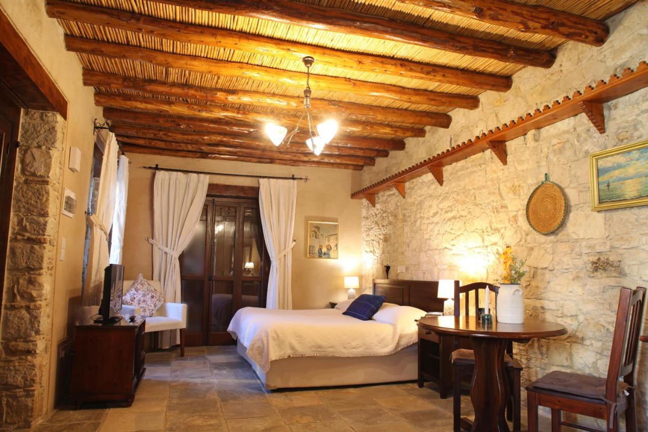 Hotel Agrovino Lofou Esterno foto