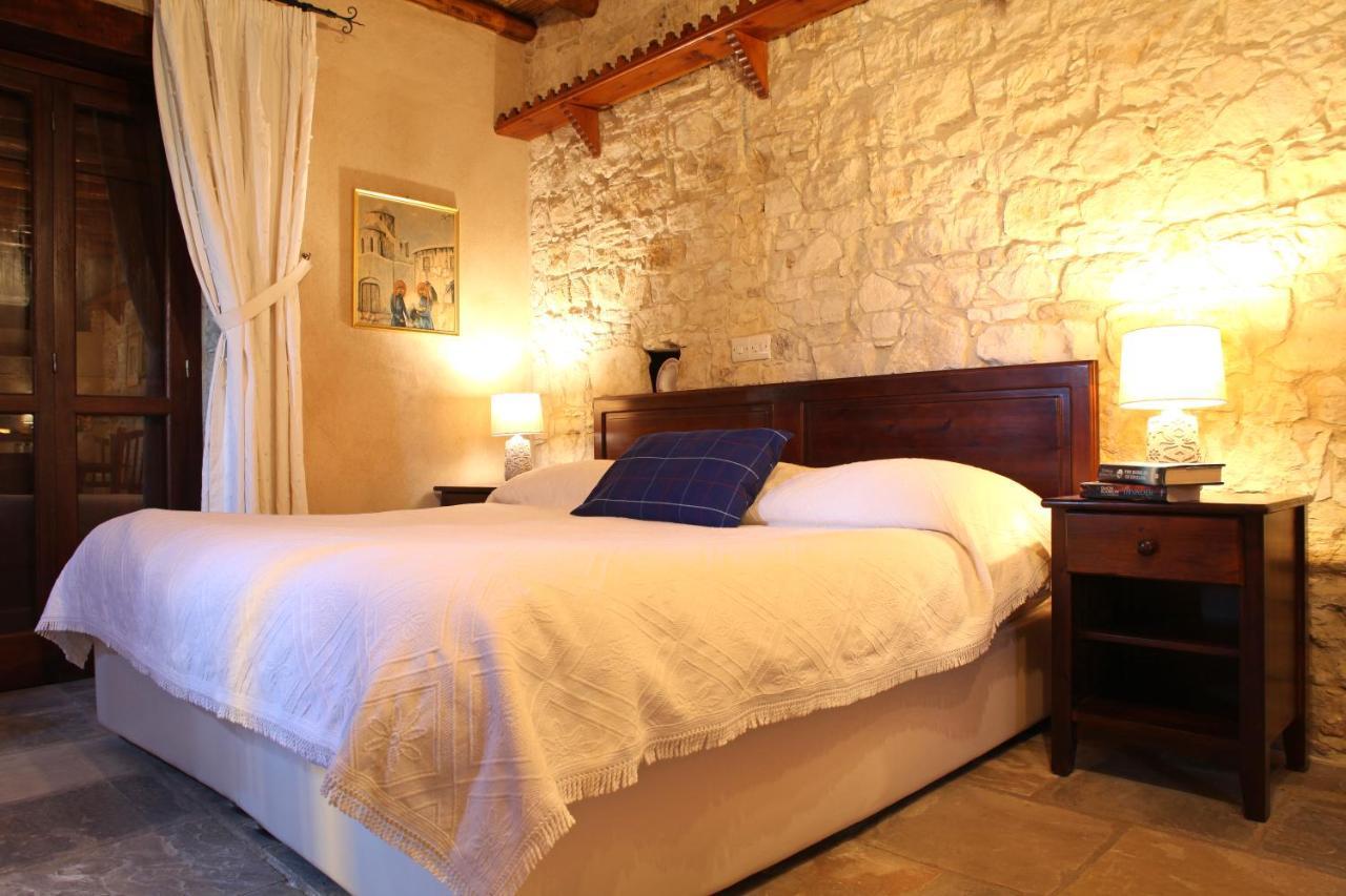 Hotel Agrovino Lofou Esterno foto