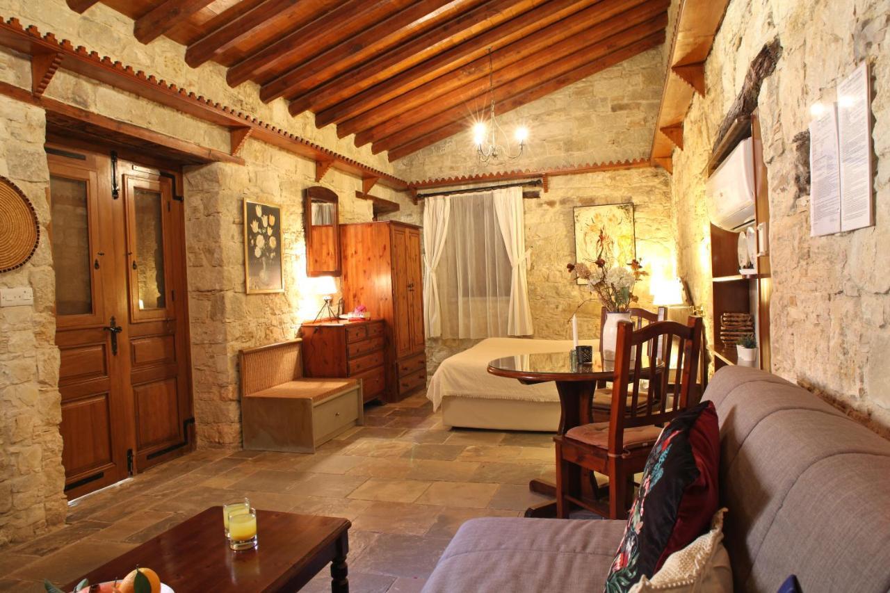 Hotel Agrovino Lofou Esterno foto